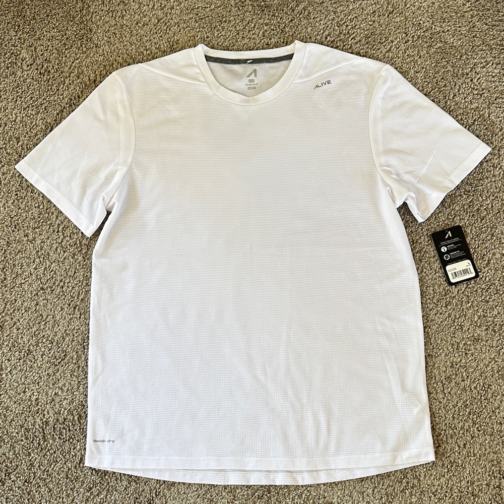 NWT Alive Men’s Performance T Shirt White Moisture Wicking Gym Workout L
